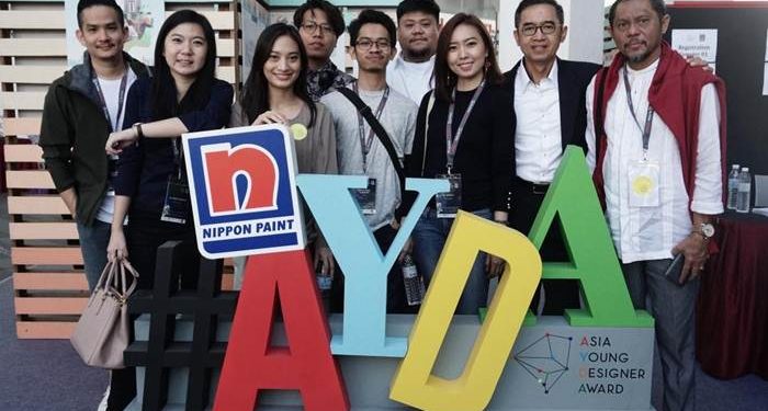 Desainer Muda Indonesia Sukses Tunjukkan Karya Terbaiknya
