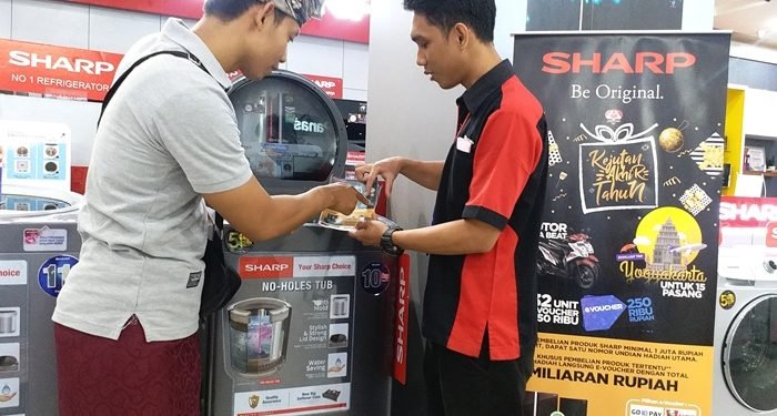Sharp Indonesia Berikan ‘Kejutan Akhir Tahun’ di Sharp Lovers’ Day