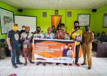 Signify Foundation menerangi kehidupan di desa-desa pedalaman NTT