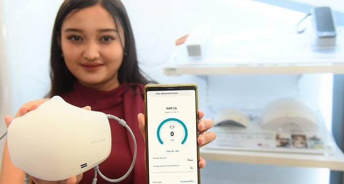 LG Perkenalkan PuriCare Wearable Air Purifier.