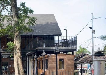 Kafe Unik di Ruang Publik