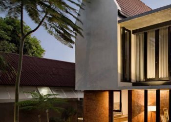 Bermain Dalam “Keterbukaan”