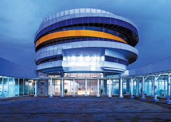 Arsitektur Elips Tampil Atraktif