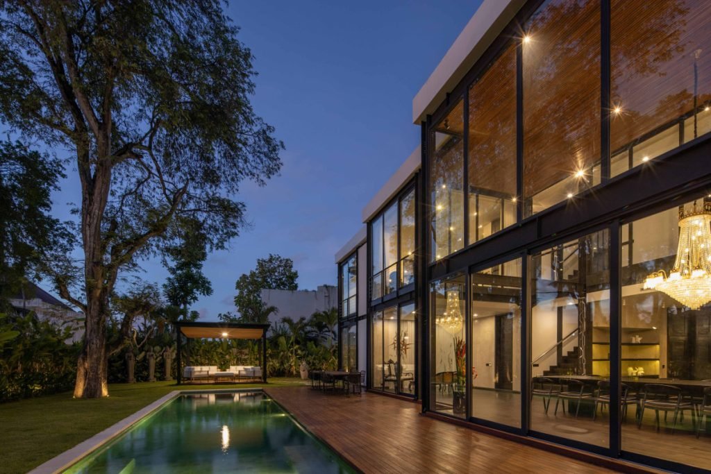 Tropical-Industrial Luxury Villa - asrinesia