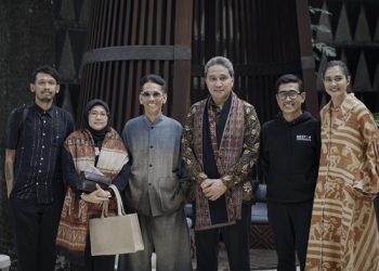 Kemendikbud Gelar Pameran “Borobudur”dan “Selimut Nusantara”di Paris