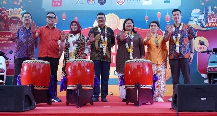 Old Shanghai Hadirkan Mooncake Dengan warna warni budaya Asia