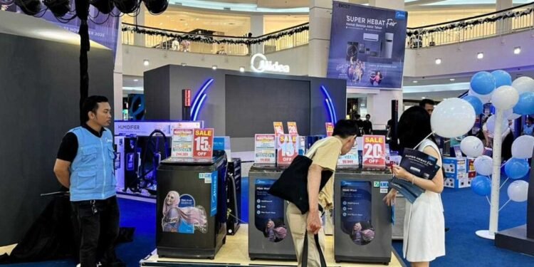 Gelaran Midea Super Hebat