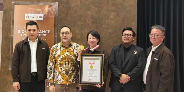 Lewat Inovasi Bio Luminance pada Sintered Stone, Titanium Lamina Raih Rekor MURI