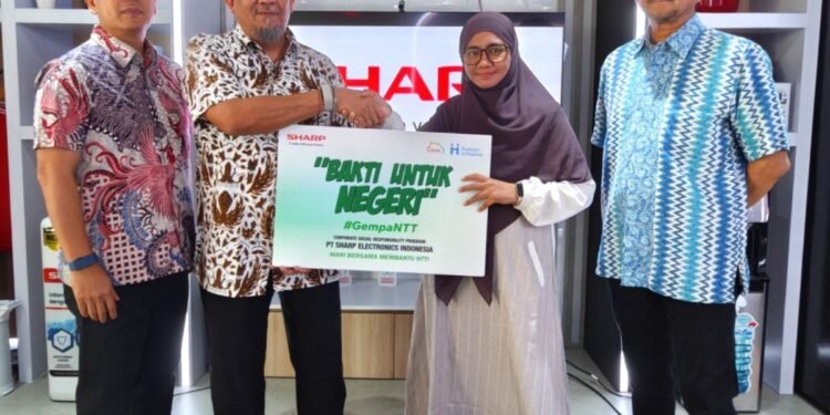 Sharp Indonesia Hadirkan Kepedulian Untuk Warga Terdampak Gempa NTT