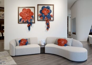 Amanda Hartanto Membawa Batik ke Gaya Hidup Modern